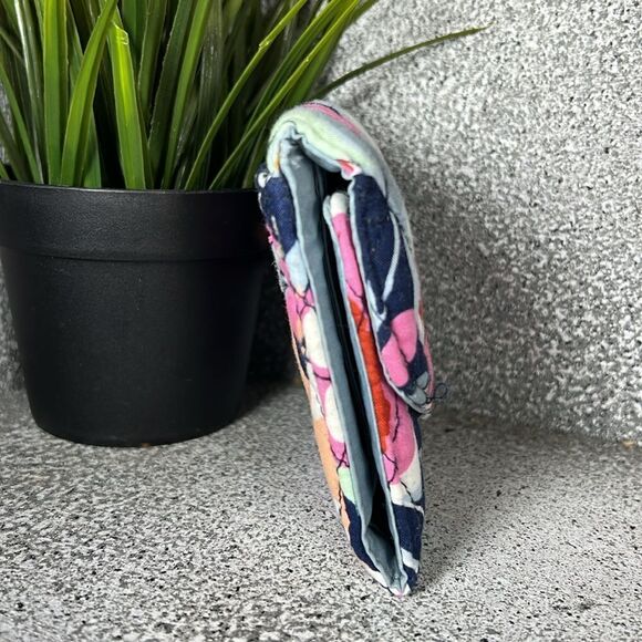 Vera Bradley RFID Mini Tri-Fold Wallet Mod Paisley Blue Floral - Picture 4 of 8